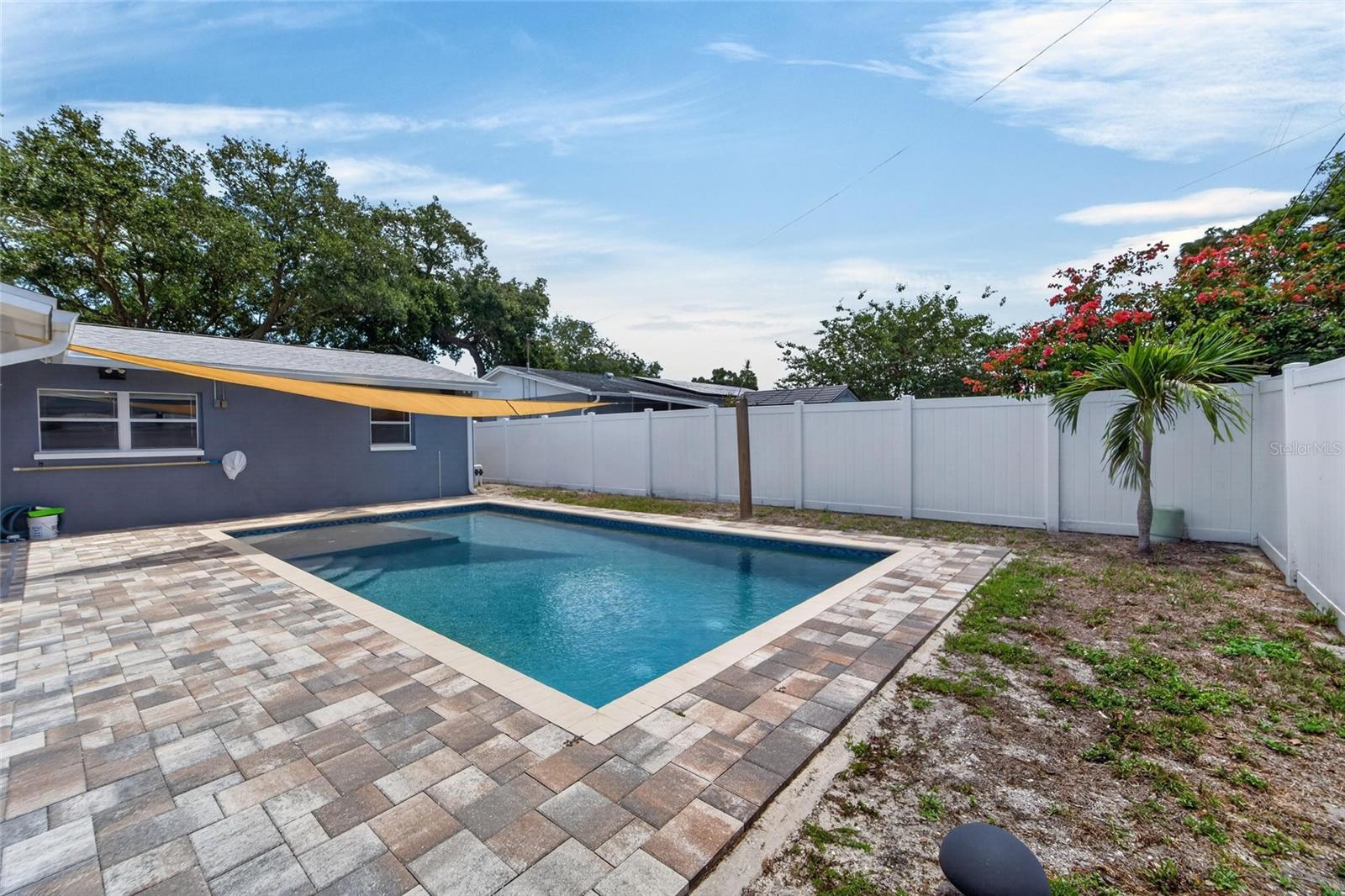 FAIRVIEW ESTATES - Residential