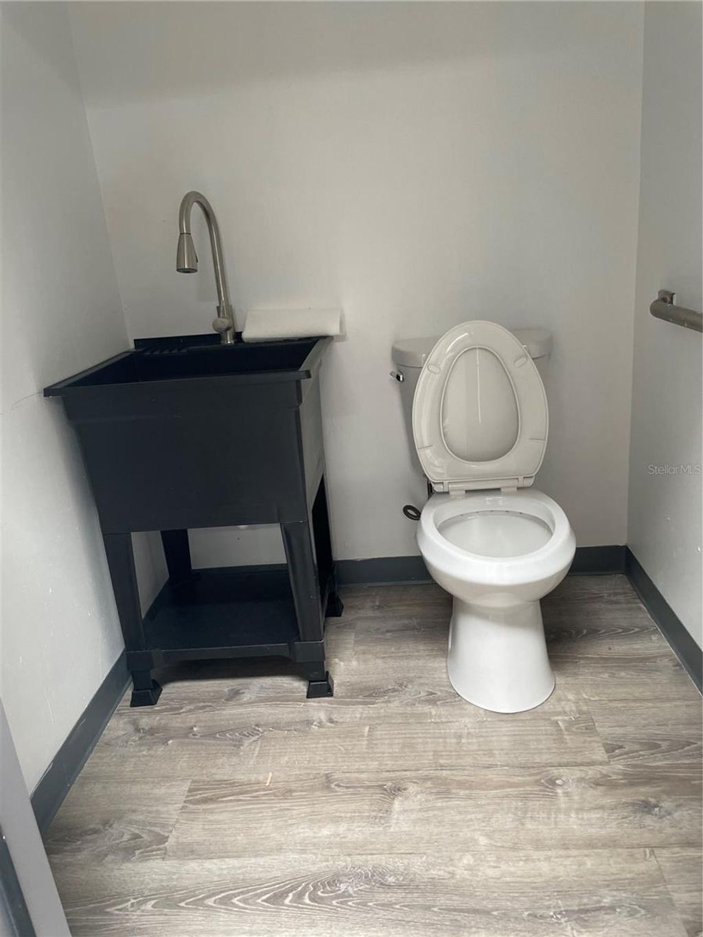 Photo of 5525 Commerce Drive #3/4, Orlando, FL 32839 (MLS # O6420988)