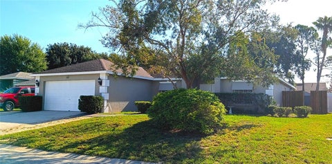 817 REFLECTIONS LOOP E WINTER HAVEN FL 33884