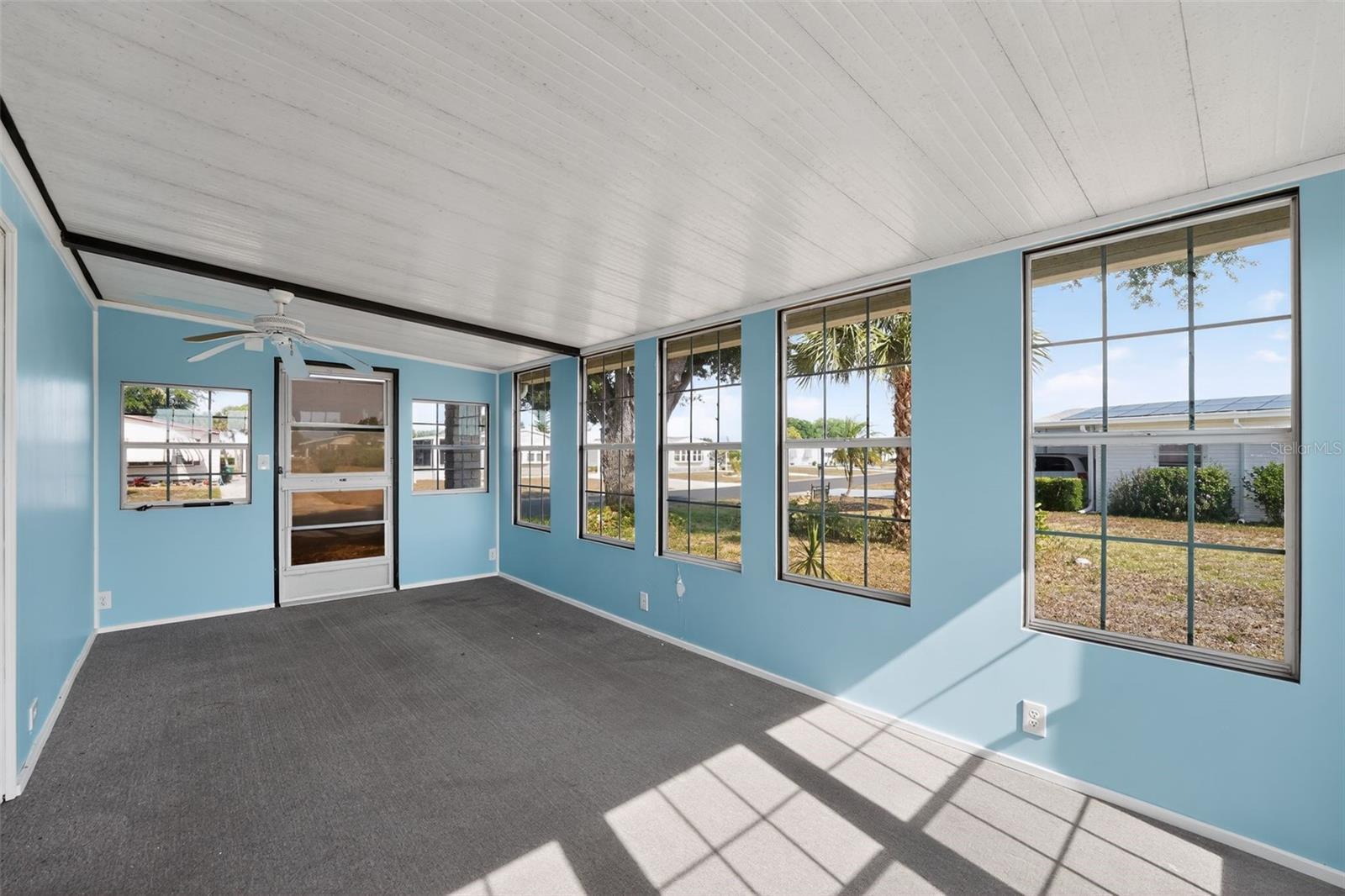 LEMON BAY ISLES PH 02 - Residential