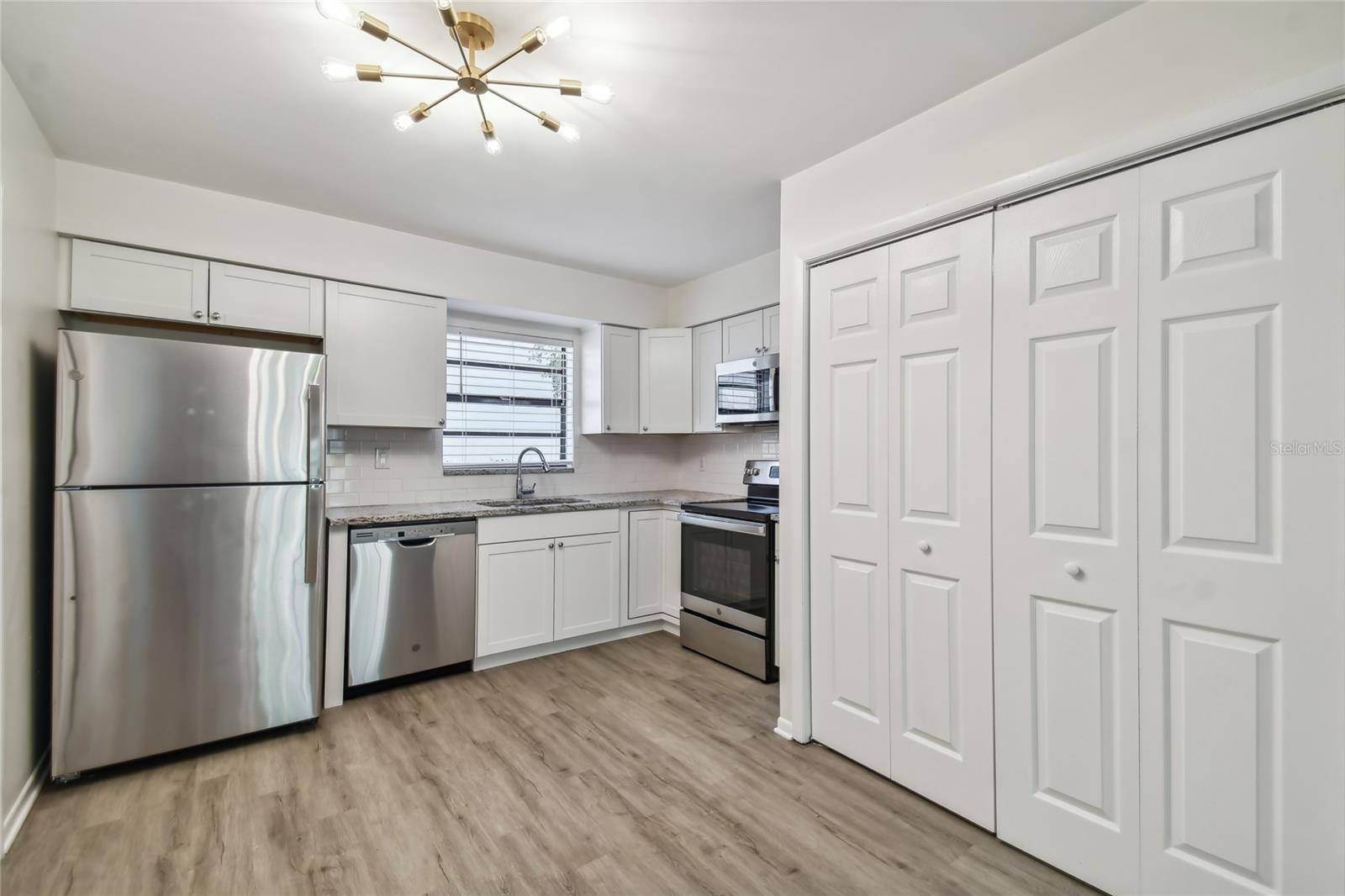 ALLENS SUB - Residential Lease