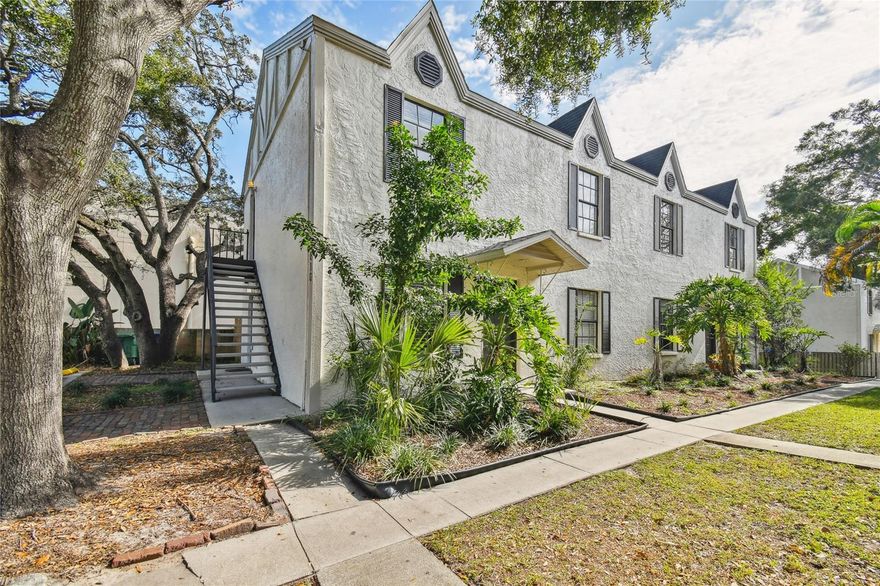 Remodeled, Walkable, and Wonderfully Located — South Tampa Living at Its Best Step into this beautifully remodeled second-floor 2-bedroom, 1-bath condo, where style meets function in one of South Tampa’s most walkable and well-connected neighborhoods. Thoughtfully designed with a spacious open floor plan, every inch of this home has been upgraded for modern living. The kitchen is a standout, featuring granite countertops, classic subway tile backsplash, stainless steel appliances, and solid wood white shaker cabinetry — a clean, contemporary look that’s both timeless and practical. Outside, enjoy the large shared green space — perfect for outdoor entertaining, tossing a frisbee, or simply taking your dog for a peaceful walk. Located in the top-rated Grady, Coleman, and Plant school district, this condo places you in the heart of everything. Just a short stroll to Midtown Tampa, where you can: Shop at Whole Foods Sip rooftop cocktails at Sal Y Mar Dine at acclaimed restaurants like Ponte, Sunda, Bella Brava, and True Food Kitchen Get your workout in at OrangeTheory, CycleBar, or LA Fitness For commuters and weekend adventurers, you're just minutes from: Tampa International Airport (8 minutes) Raymond James Stadium (8 minutes) International Plaza & Bay Street (8 minutes) Westshore Plaza and movie theater (5 minutes) Top-rated Gulf beaches, downtown, and major highways Whether you're looking for convenience, lifestyle, or location — this remodeled condo checks all the boxes.