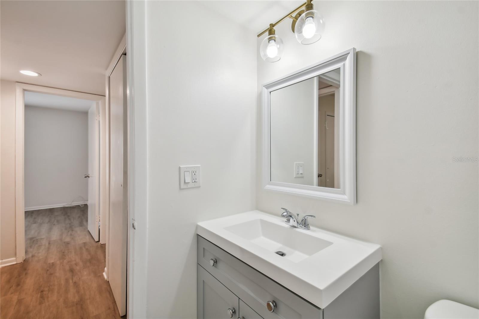 ALLENS SUB - Residential Lease