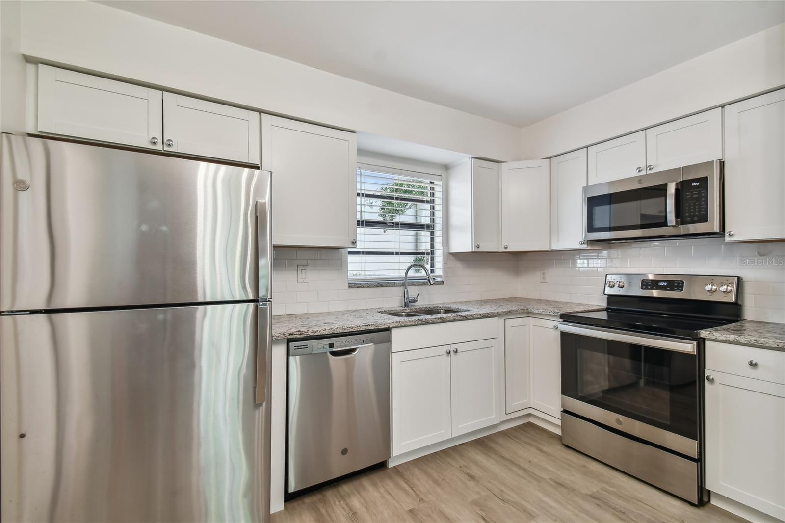 ALLENS SUB - Residential Lease