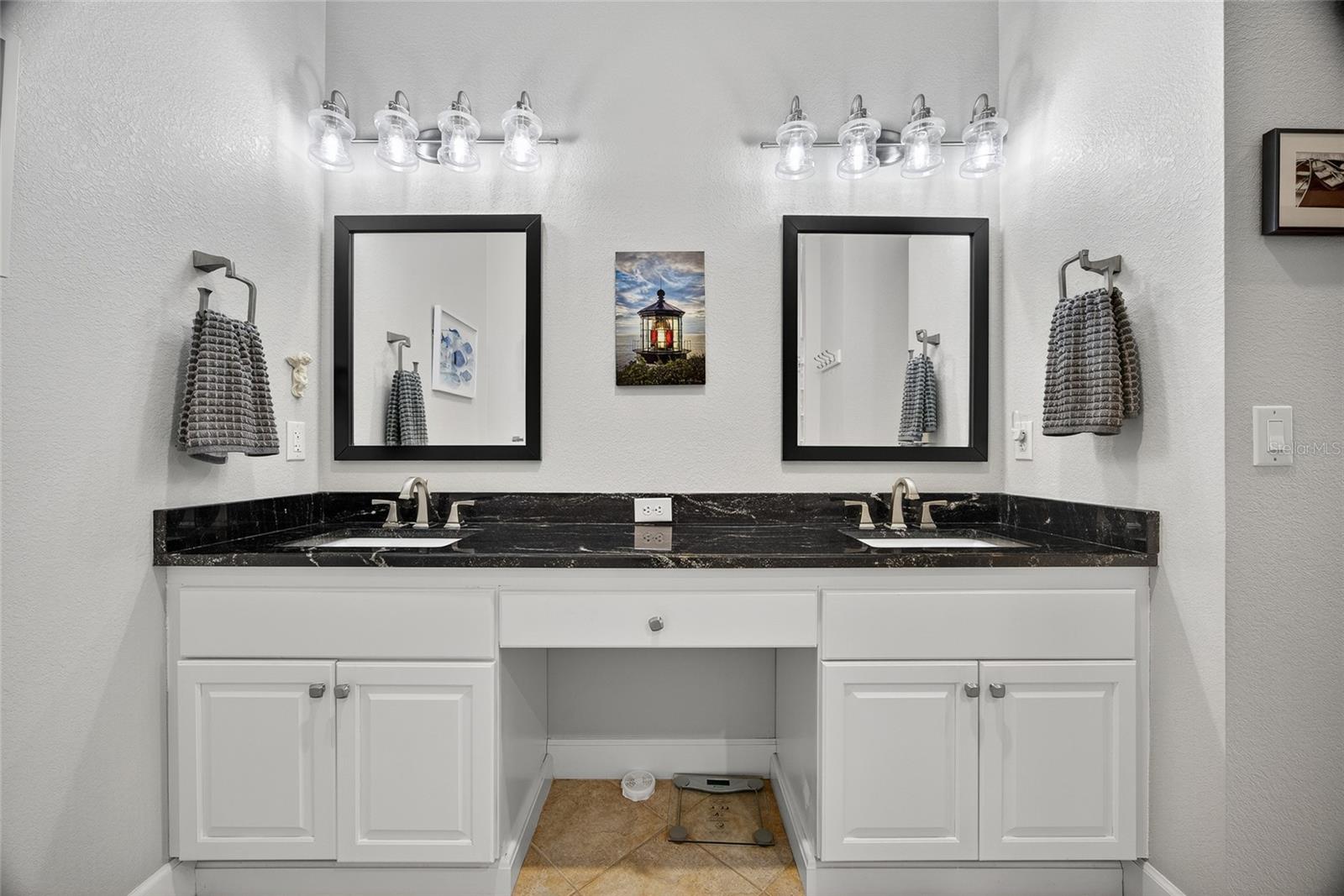 ADMIRALS POINT PH 01 - Residential