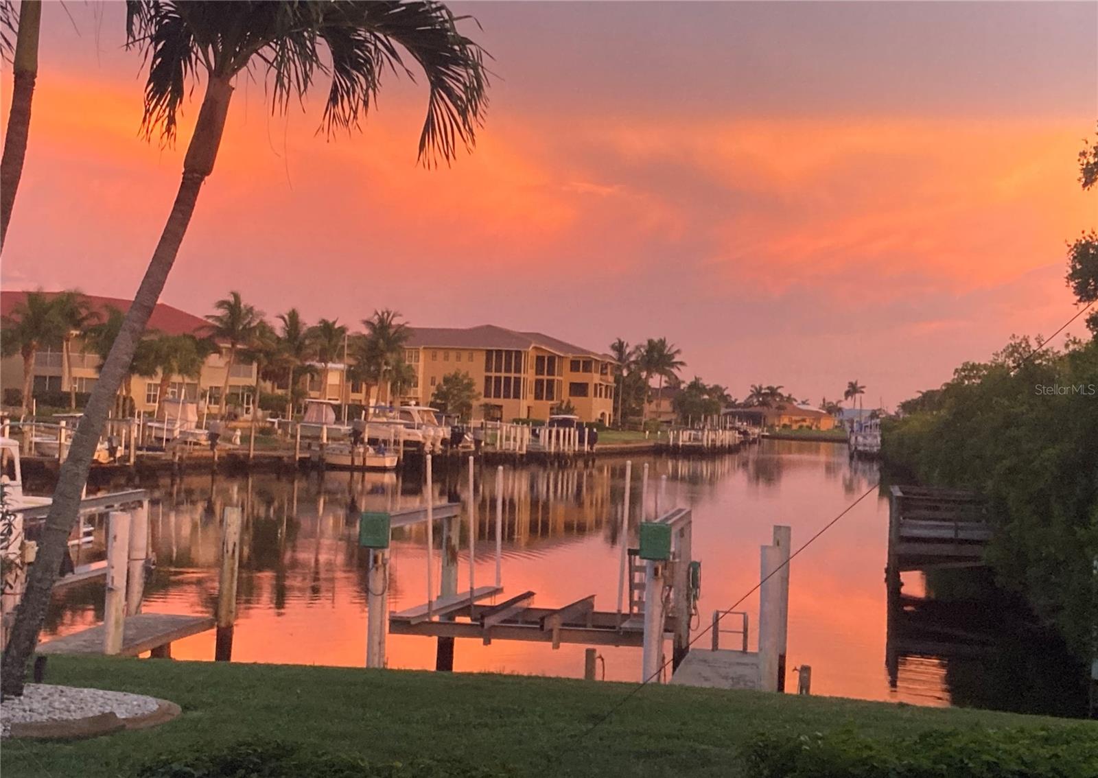 ADMIRALS POINT PH 01 - Residential