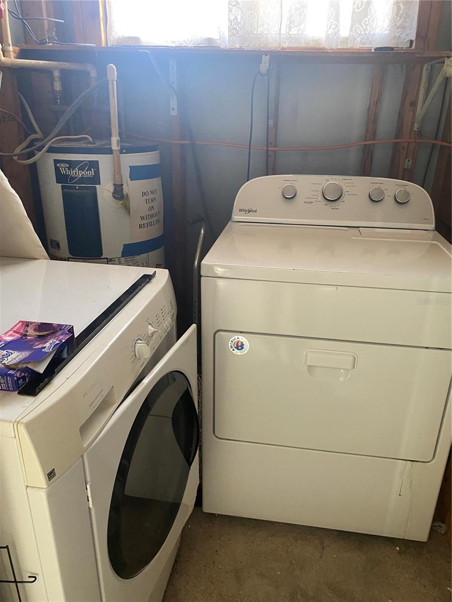 OAK RUN - Residential Lease