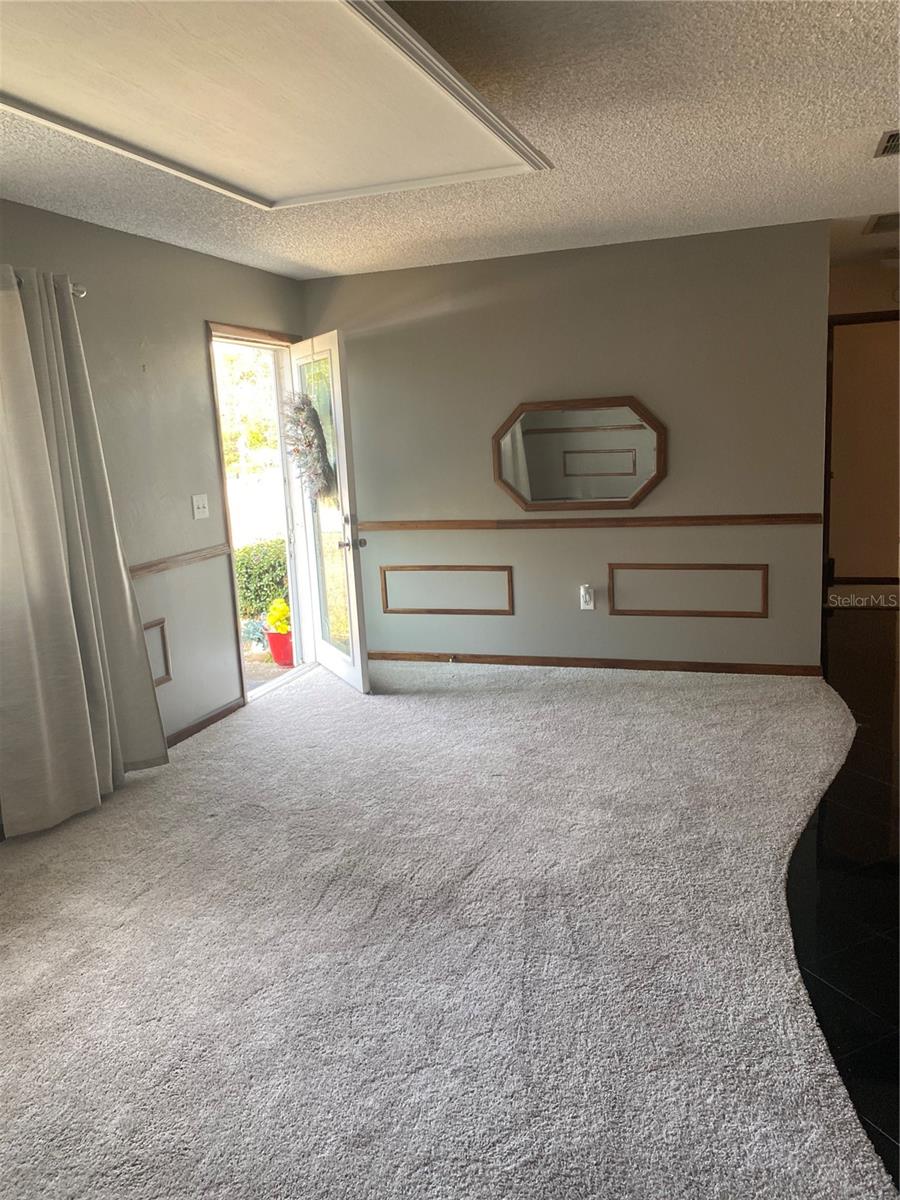 OAK RUN - Residential Lease