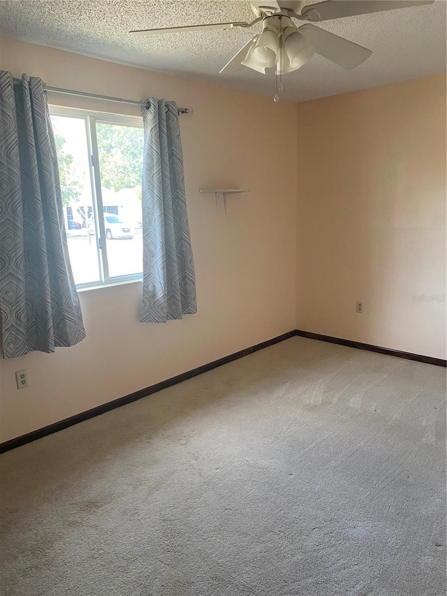 OAK RUN - Residential Lease