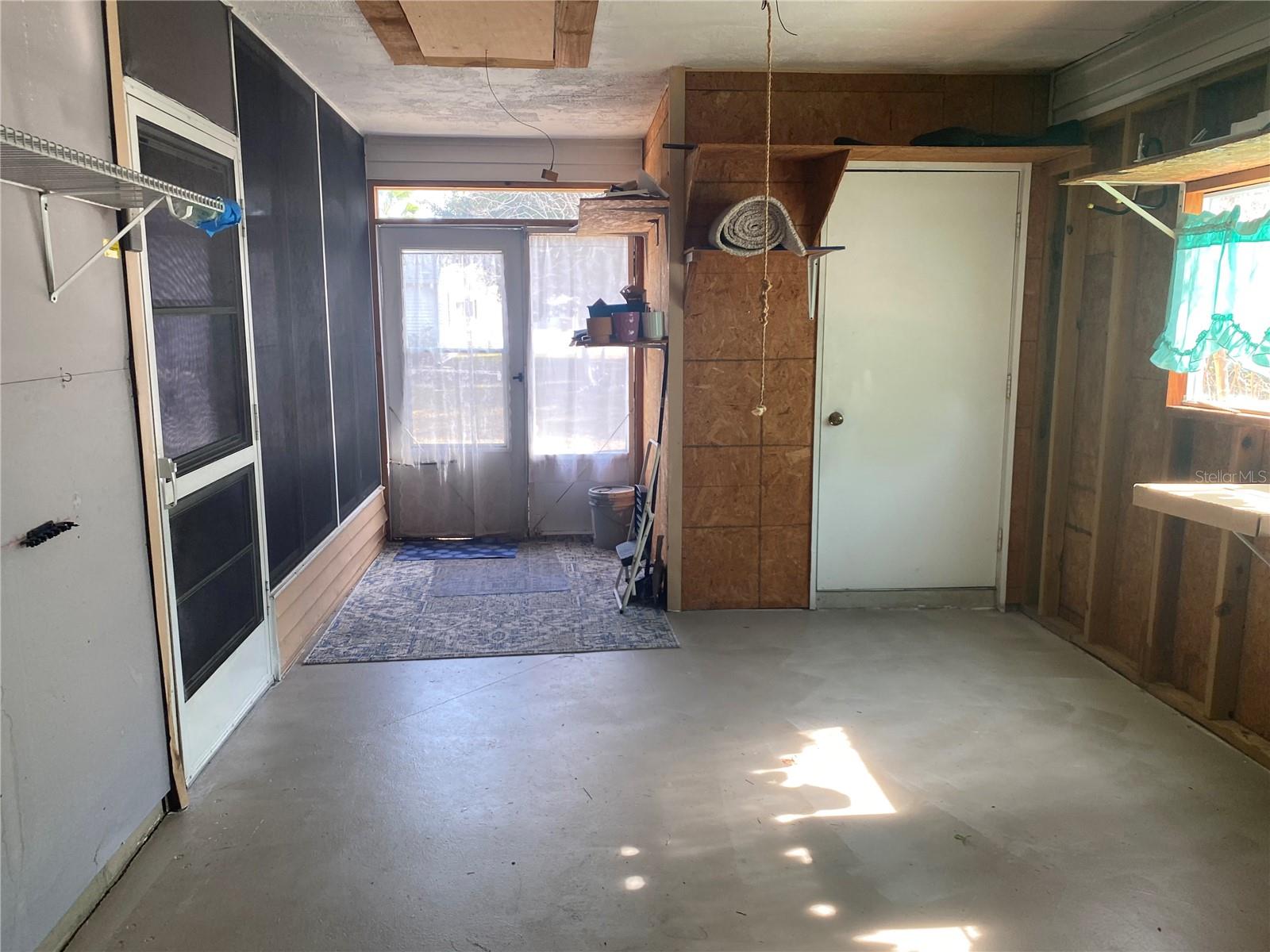 OAK RUN - Residential Lease