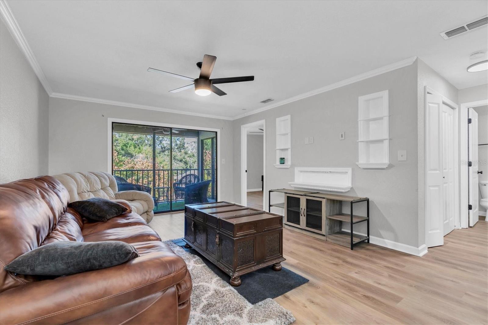 10167 SAILWINDS BOULEVARD N D206