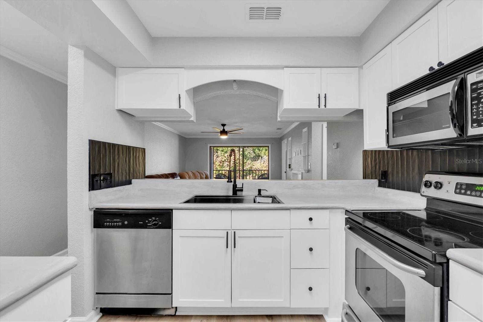 BELLA VISTA ON LAKE SEMINOLE - Residential