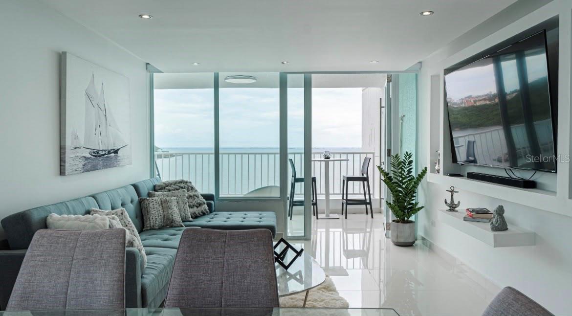 100 AVE MARINA VIEW DOS MARINAS 1210