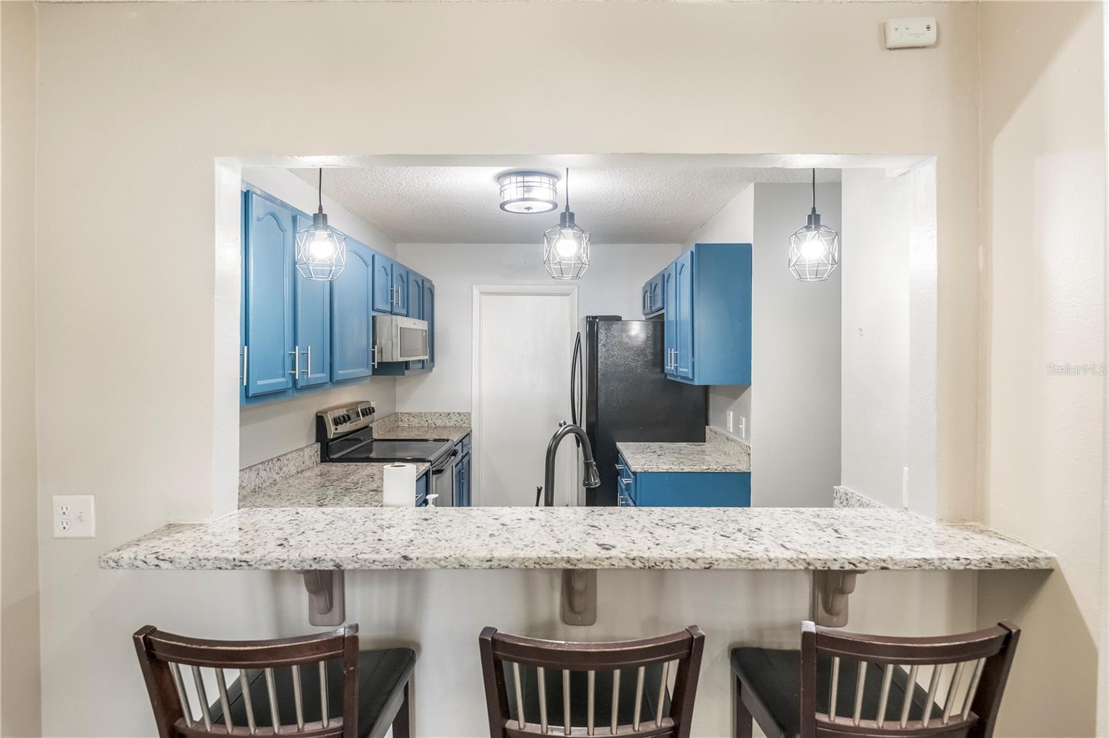 WATERS EDGE UNIT 01 A REP - Residential