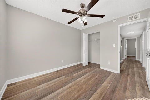 Tiny photo for 459 W Rosewood Lane, Tavares, FL 32778 (MLS # G5119487)