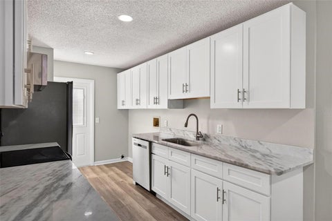 Tiny photo for 459 W Rosewood Lane, Tavares, FL 32778 (MLS # G5119487)