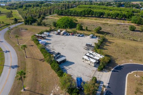 A home in AUBURNDALE