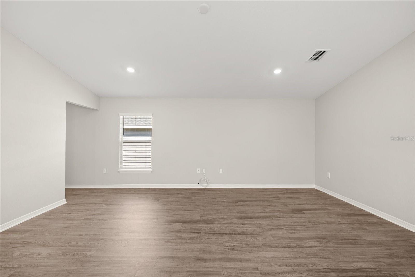 HIGHLAND MDWS PH 7 - Residential Lease