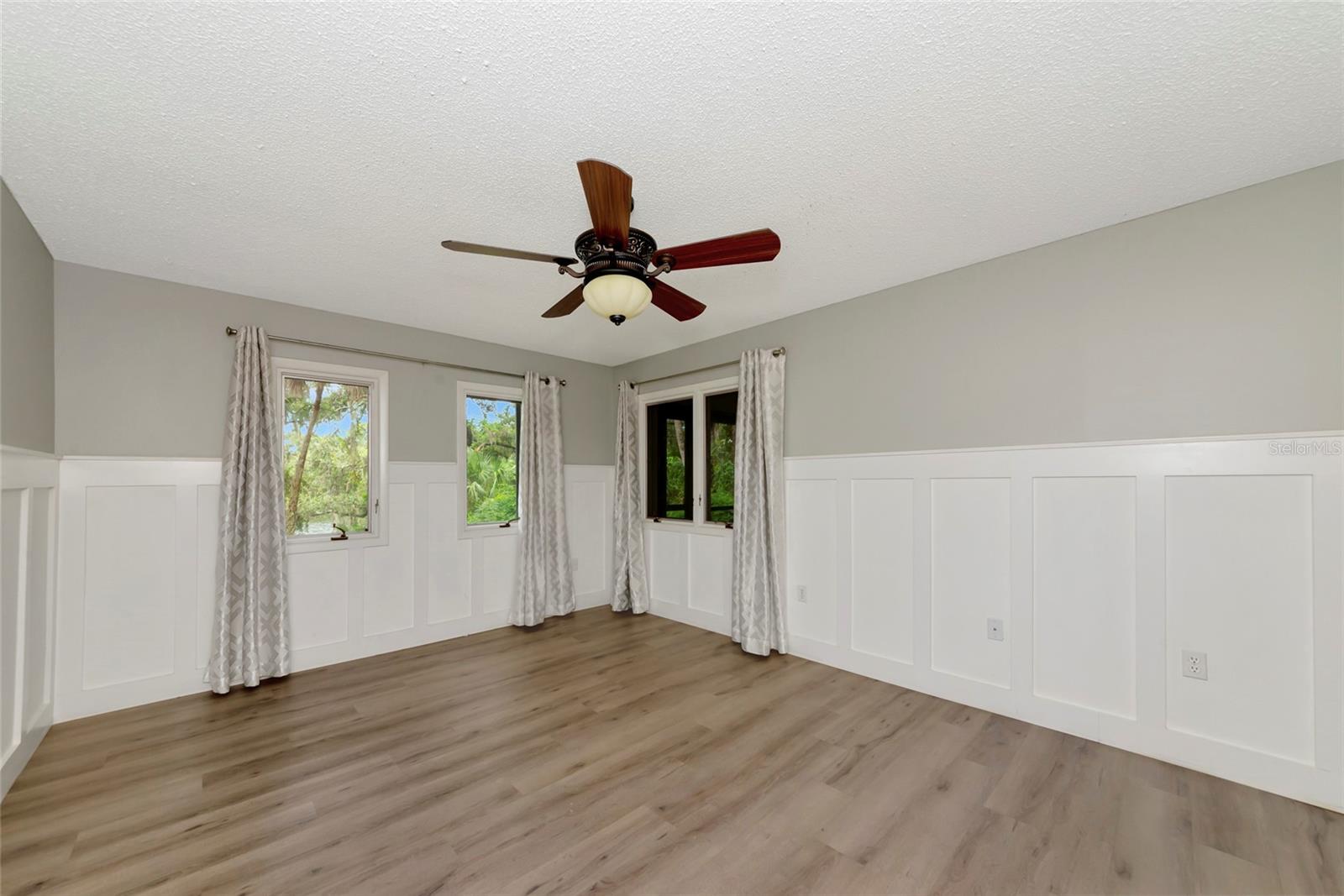 LONGWOOD VILLAS - Residential