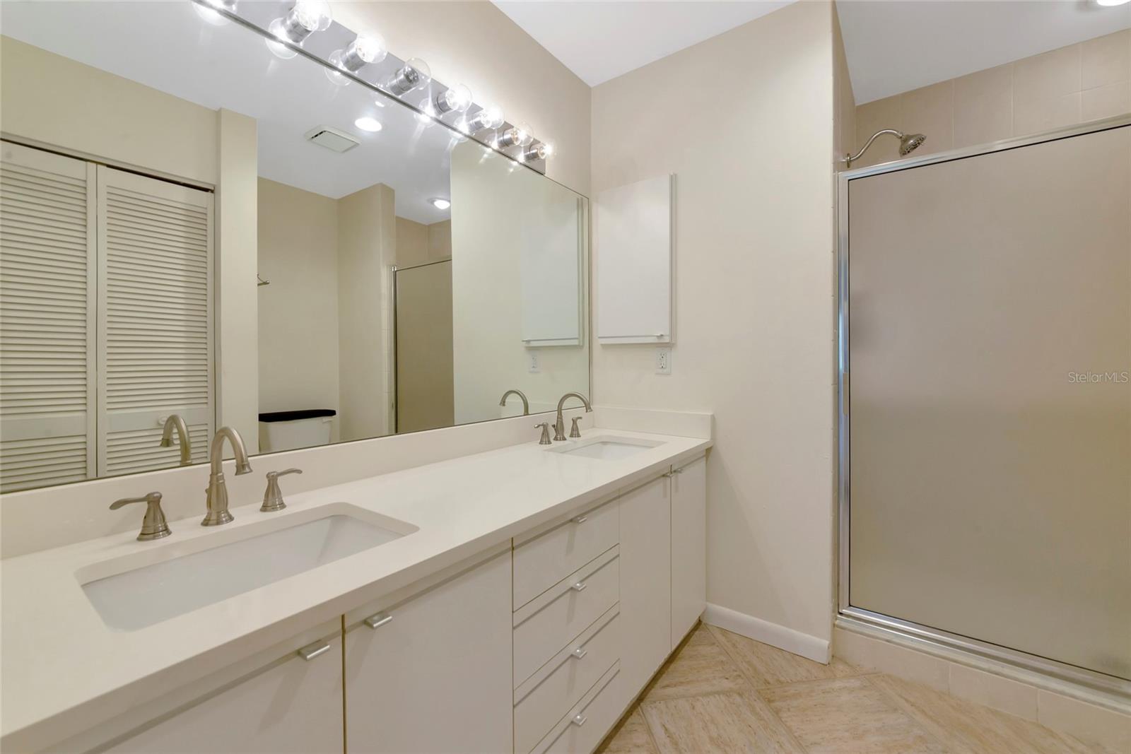 LONGWOOD VILLAS - Residential