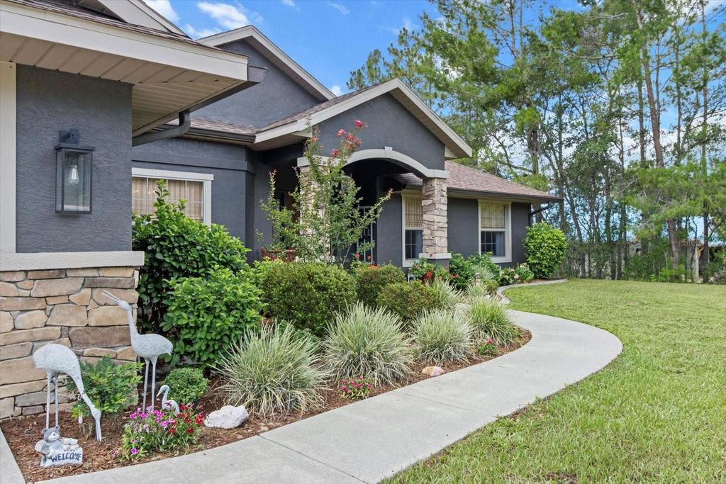 Photo of 1558 E Cleveland Street, Hernando, FL 34442 (MLS # TB8397025)