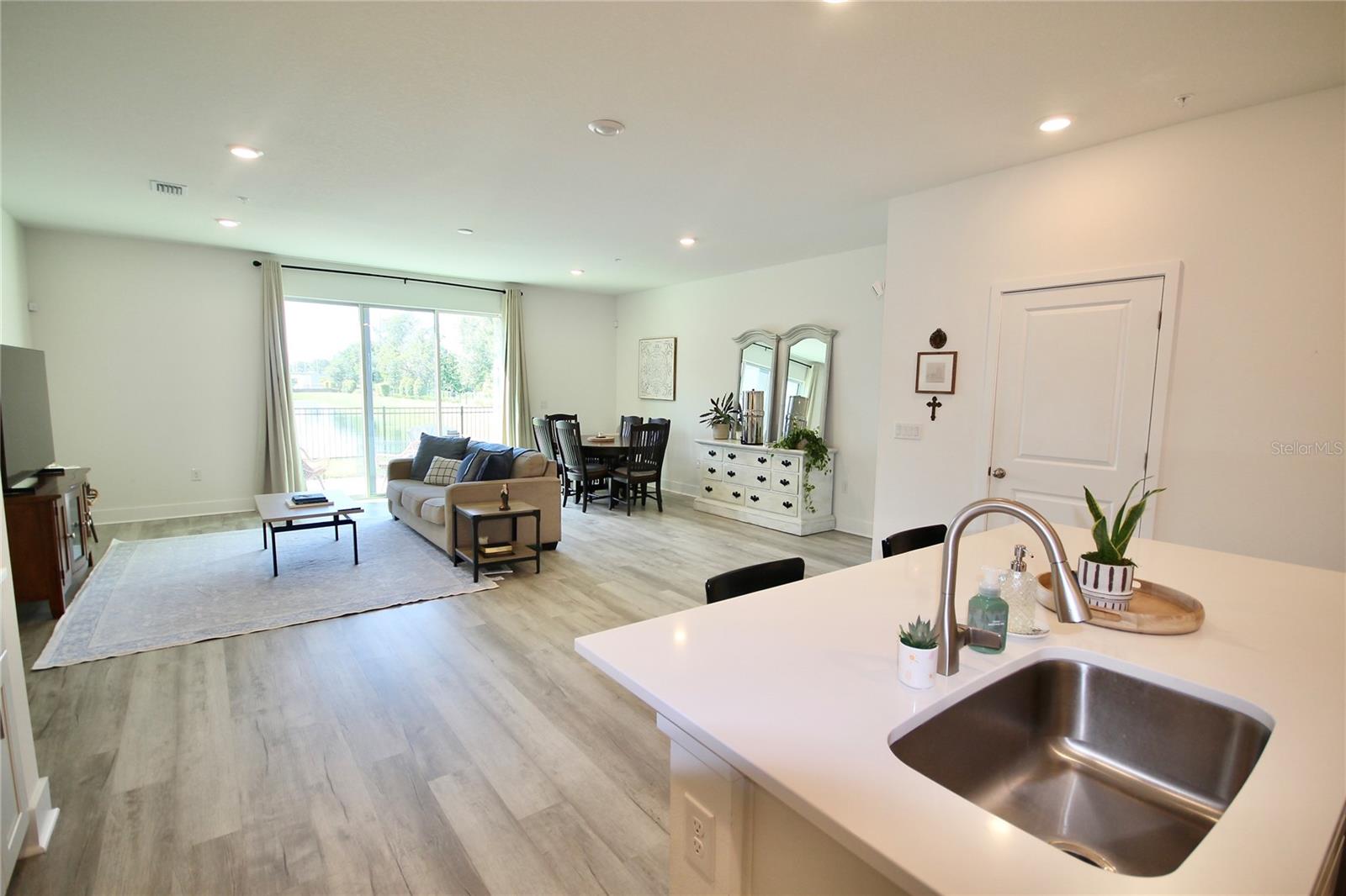 1138 DESERT CANDLE DRIVE - Photo 4
