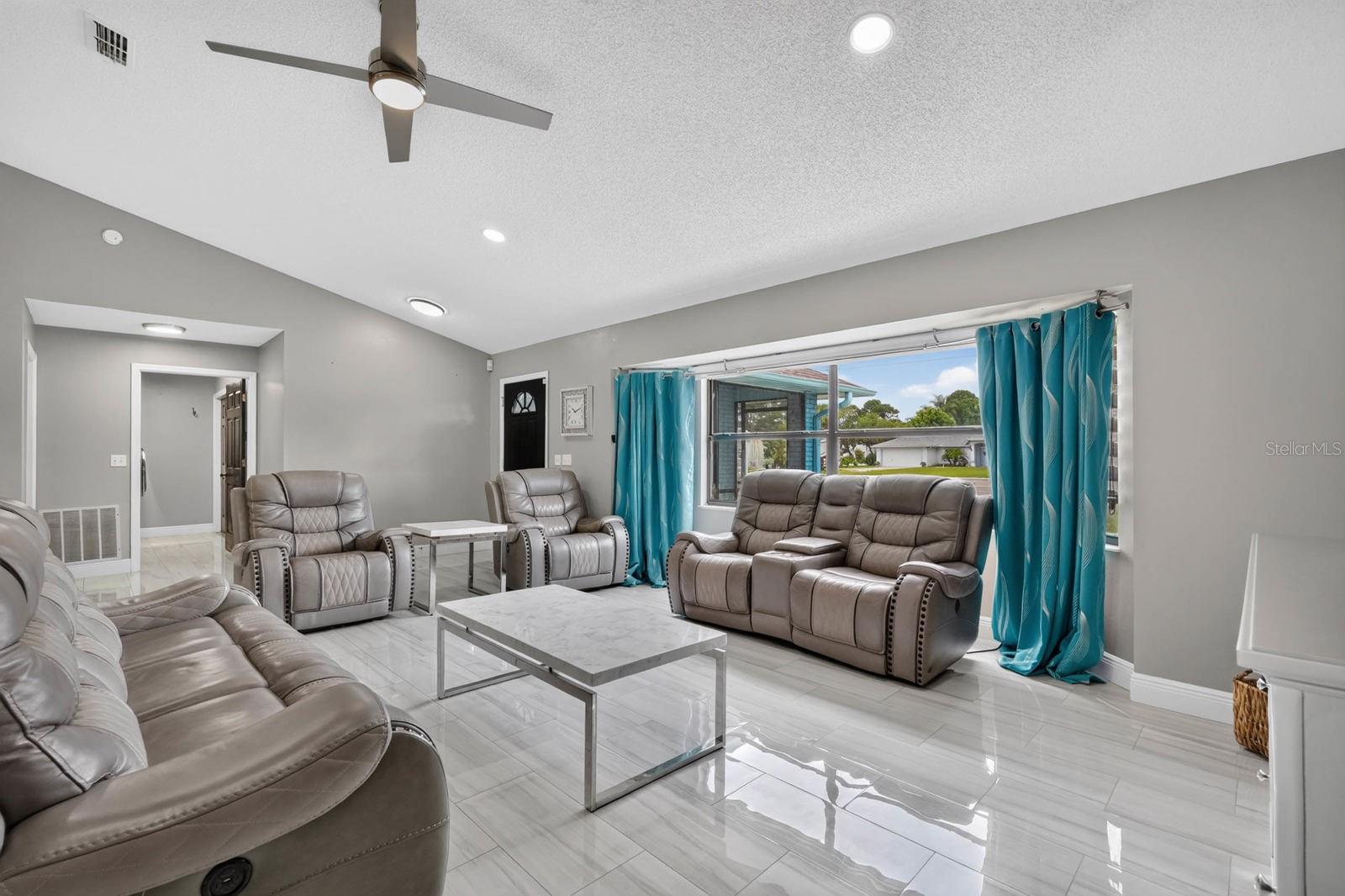 1845 WILLOW OAK DRIVE