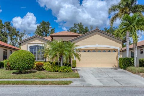 Photo of 4260 Mackay Falls Terrace, Sarasota, FL 34243 (MLS # A4667763)