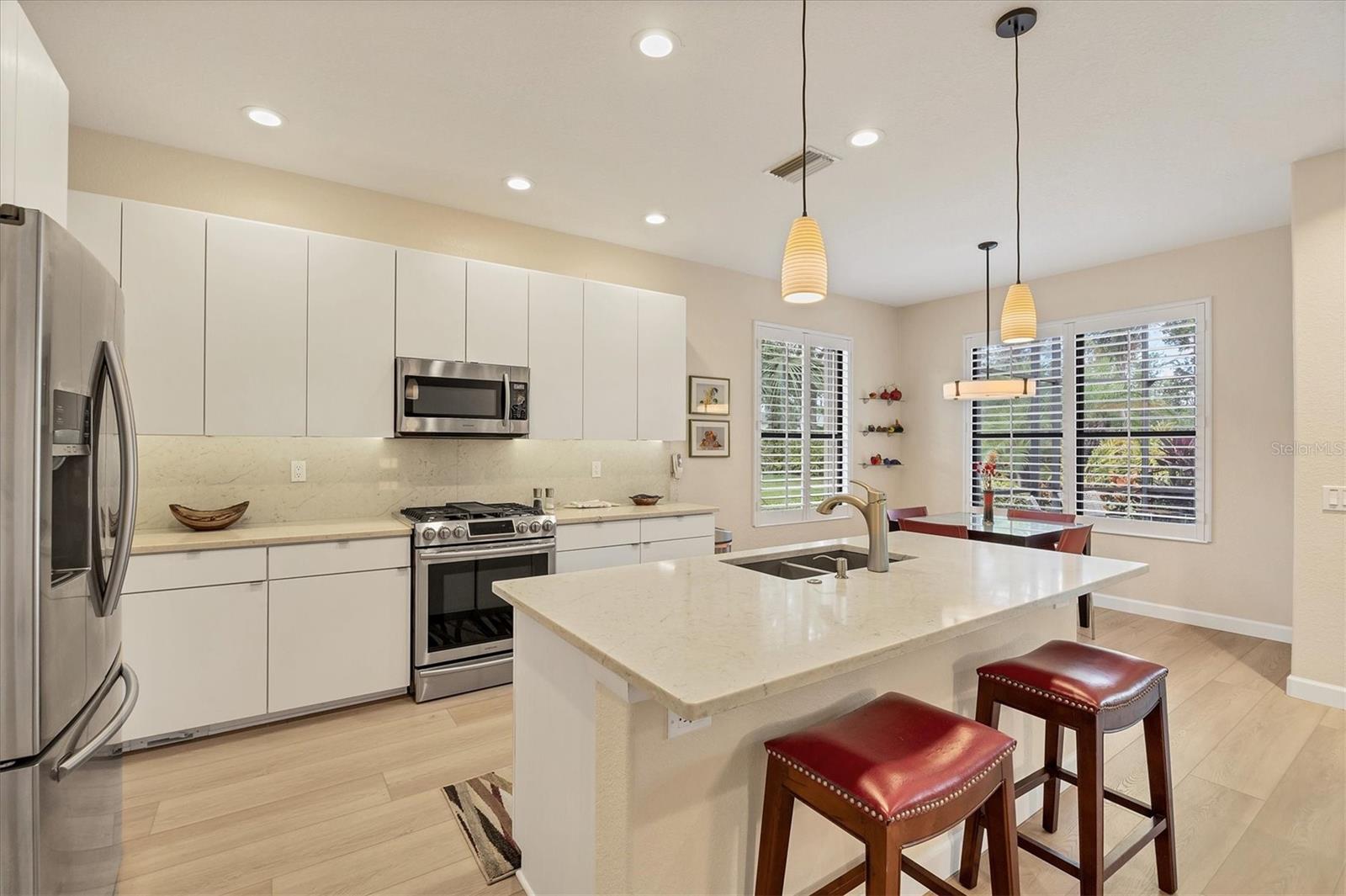 LAKERIDGE FALLS - Residential