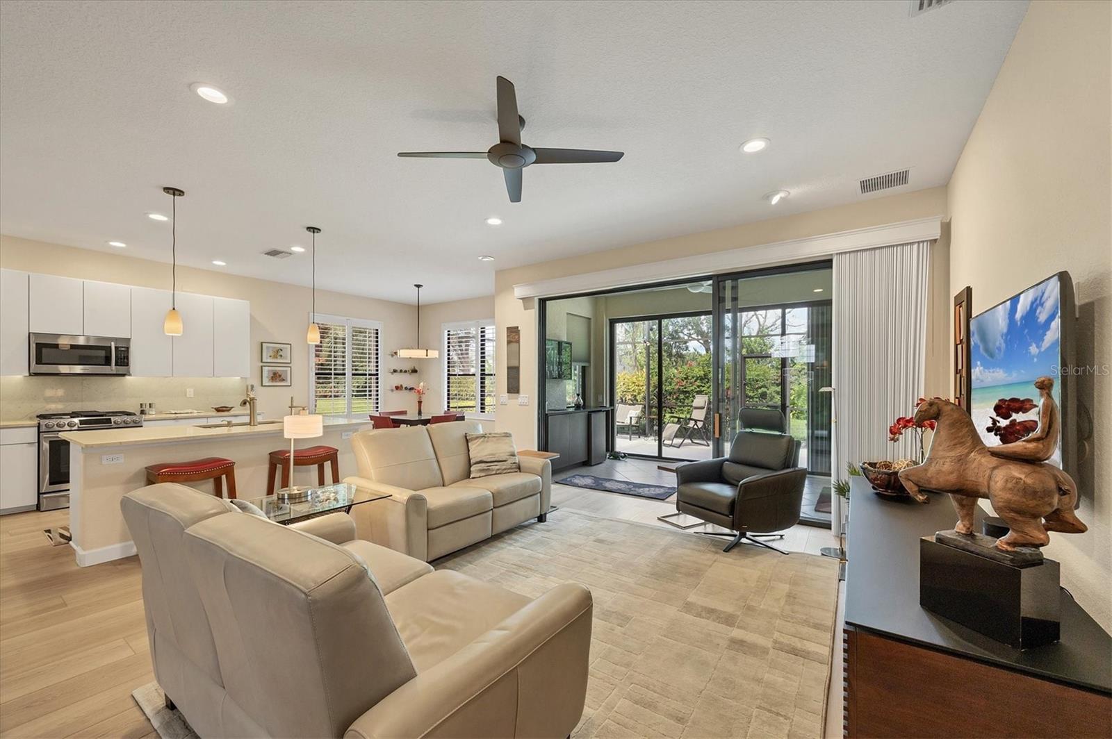 LAKERIDGE FALLS - Residential