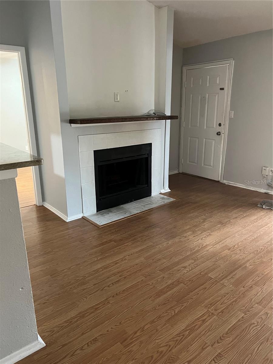 THE GRAND RESERVE CONDO - Residential Lease