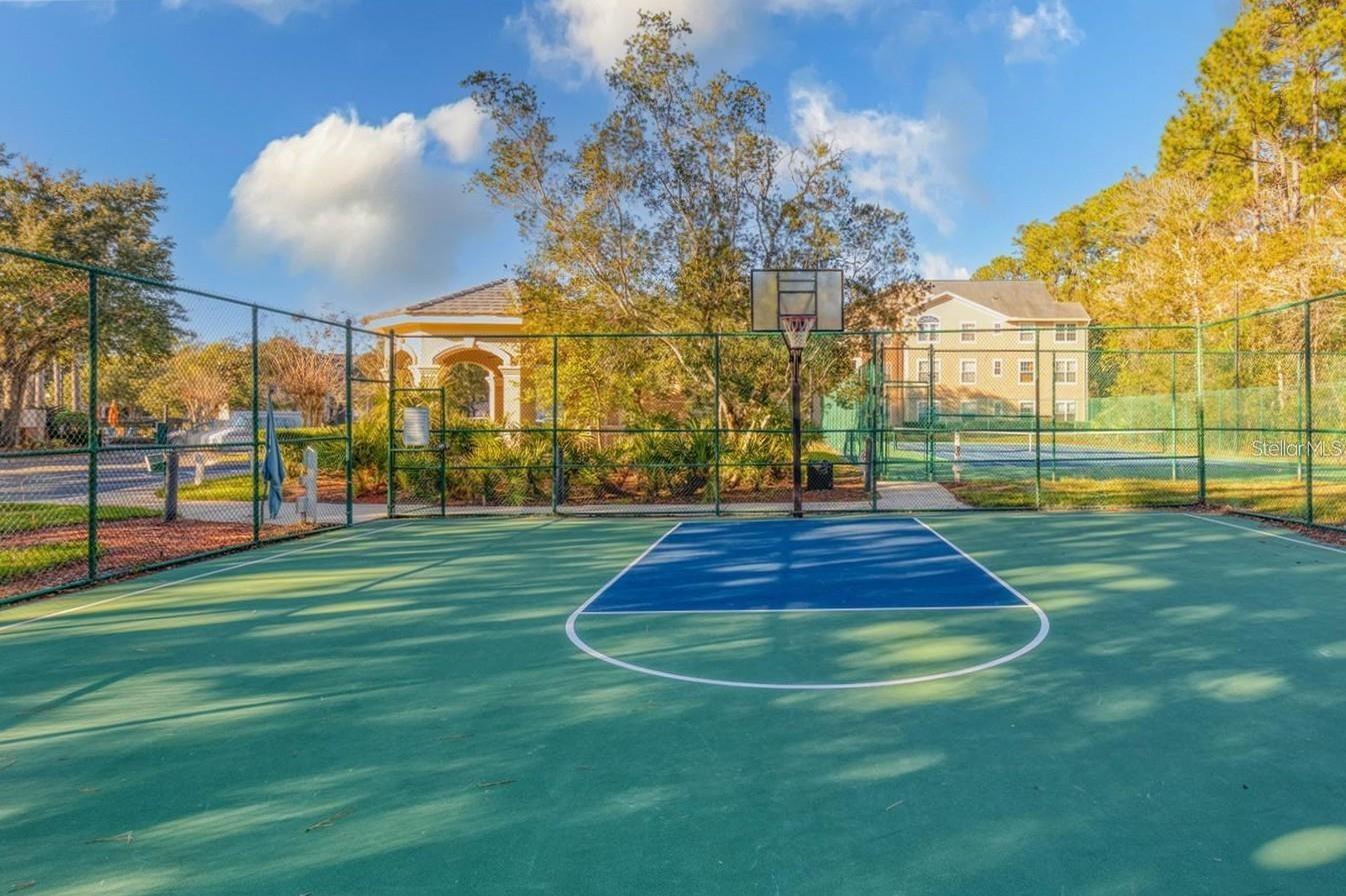 THE GRAND RESERVE CONDO - Residential Lease