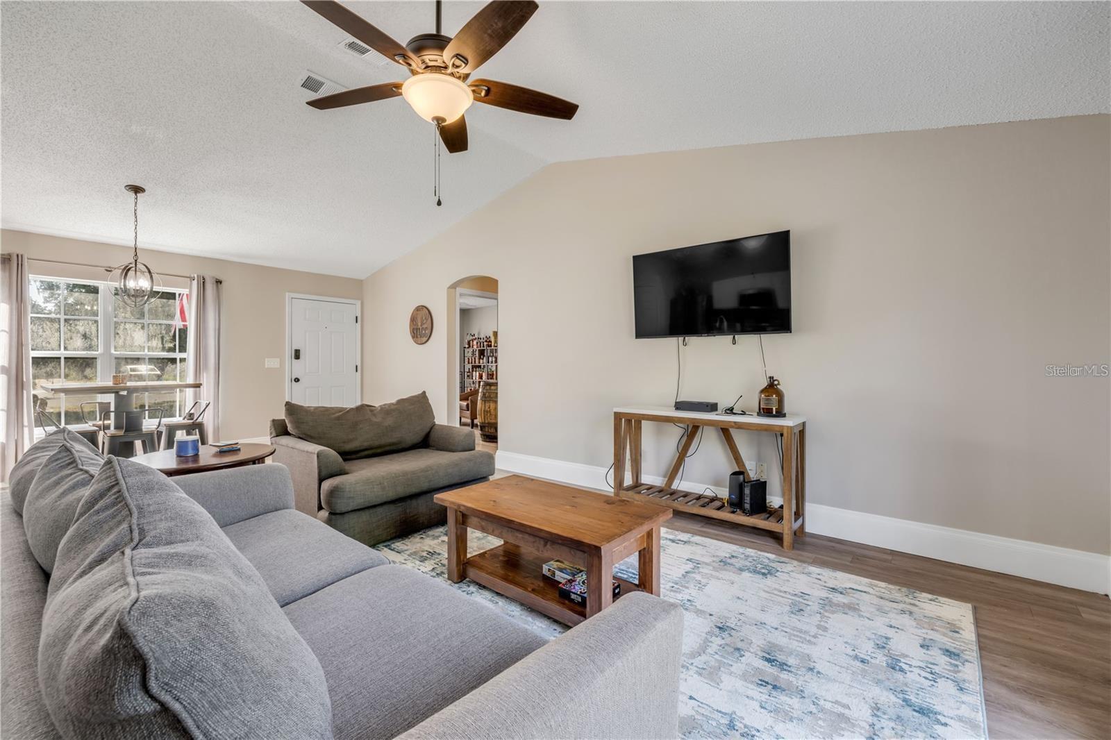 FLORIDA SHORES #11 - Residential Lease