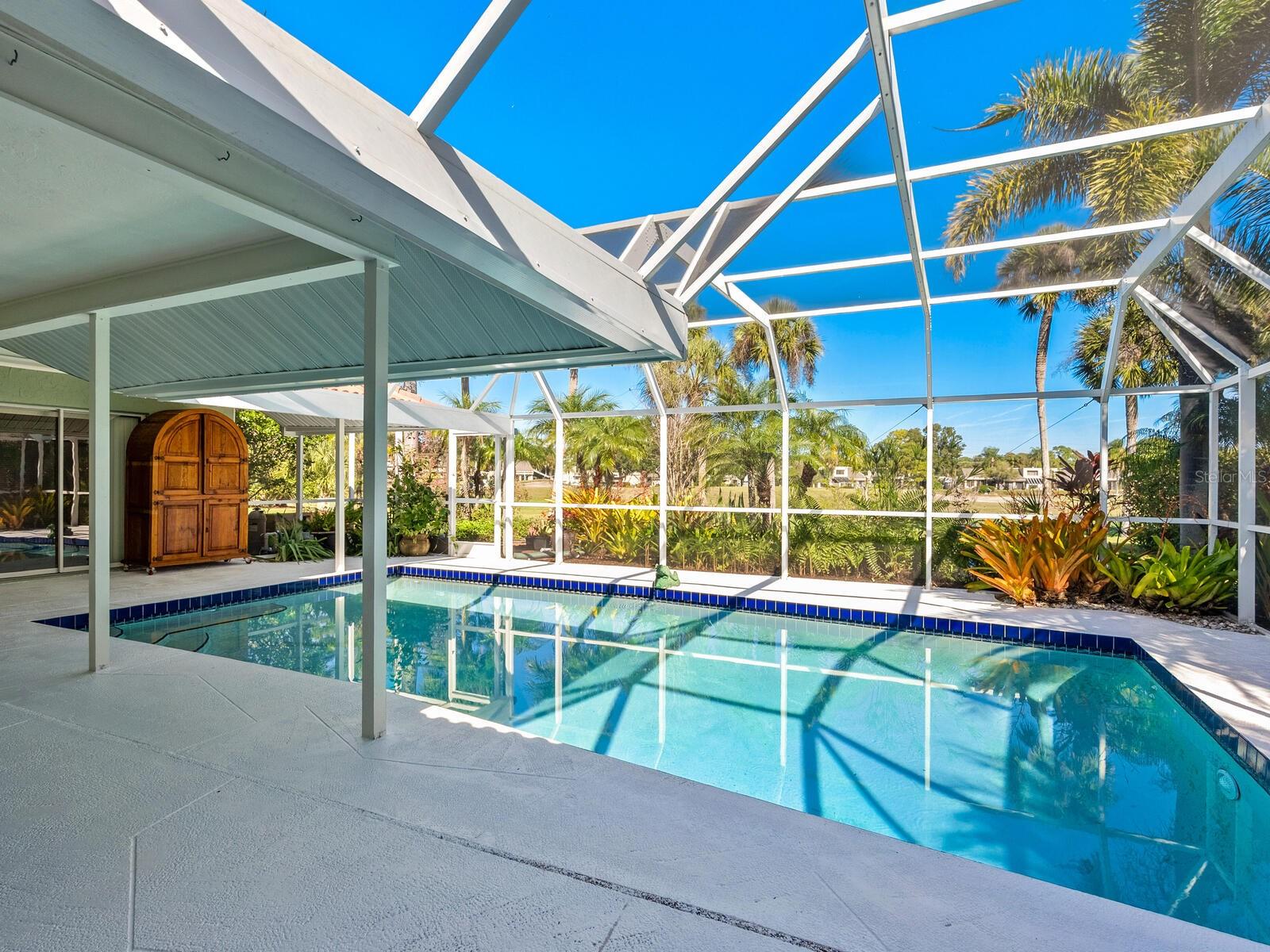 MEADOWS THE - Residential