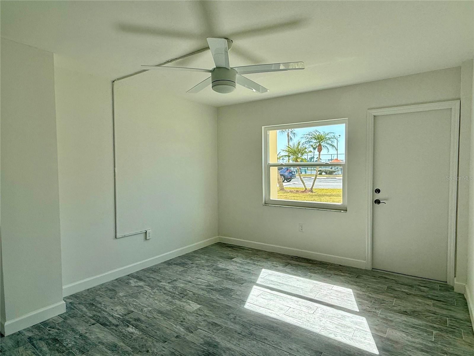 HAMILTON HOUSE THE CONDO - Residential