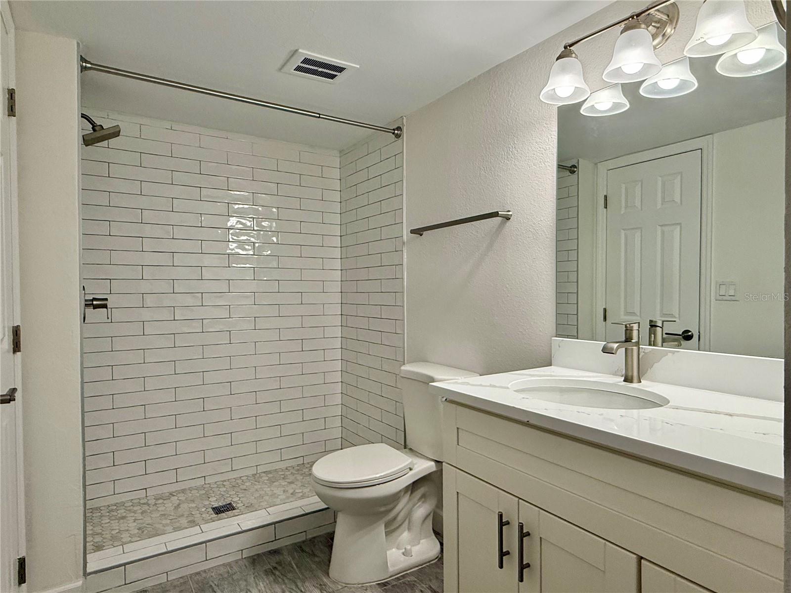 HAMILTON HOUSE THE CONDO - Residential