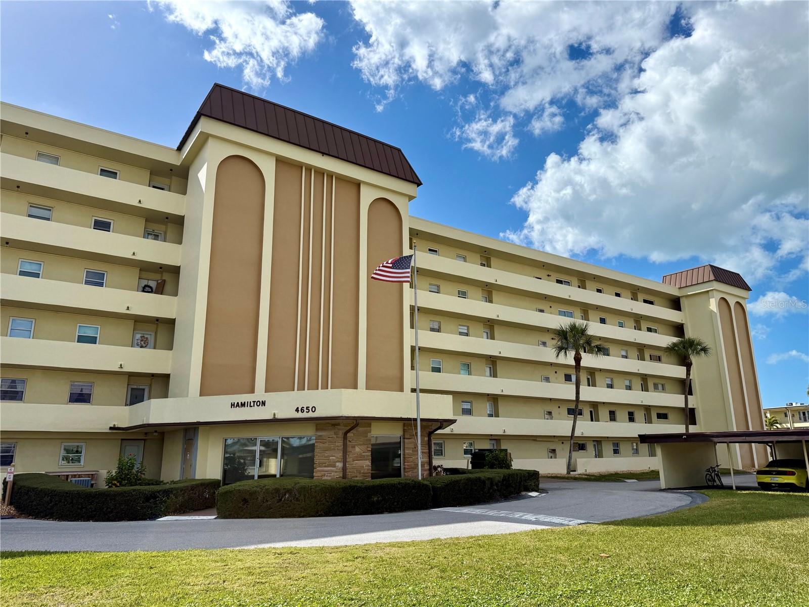 HAMILTON HOUSE THE CONDO - Residential