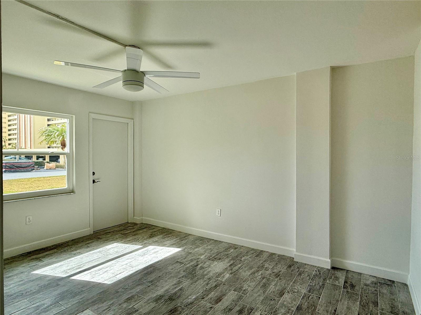 HAMILTON HOUSE THE CONDO - Residential