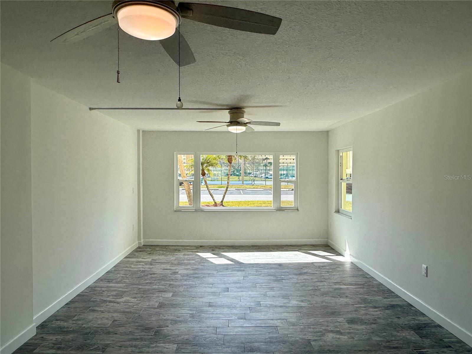 HAMILTON HOUSE THE CONDO - Residential