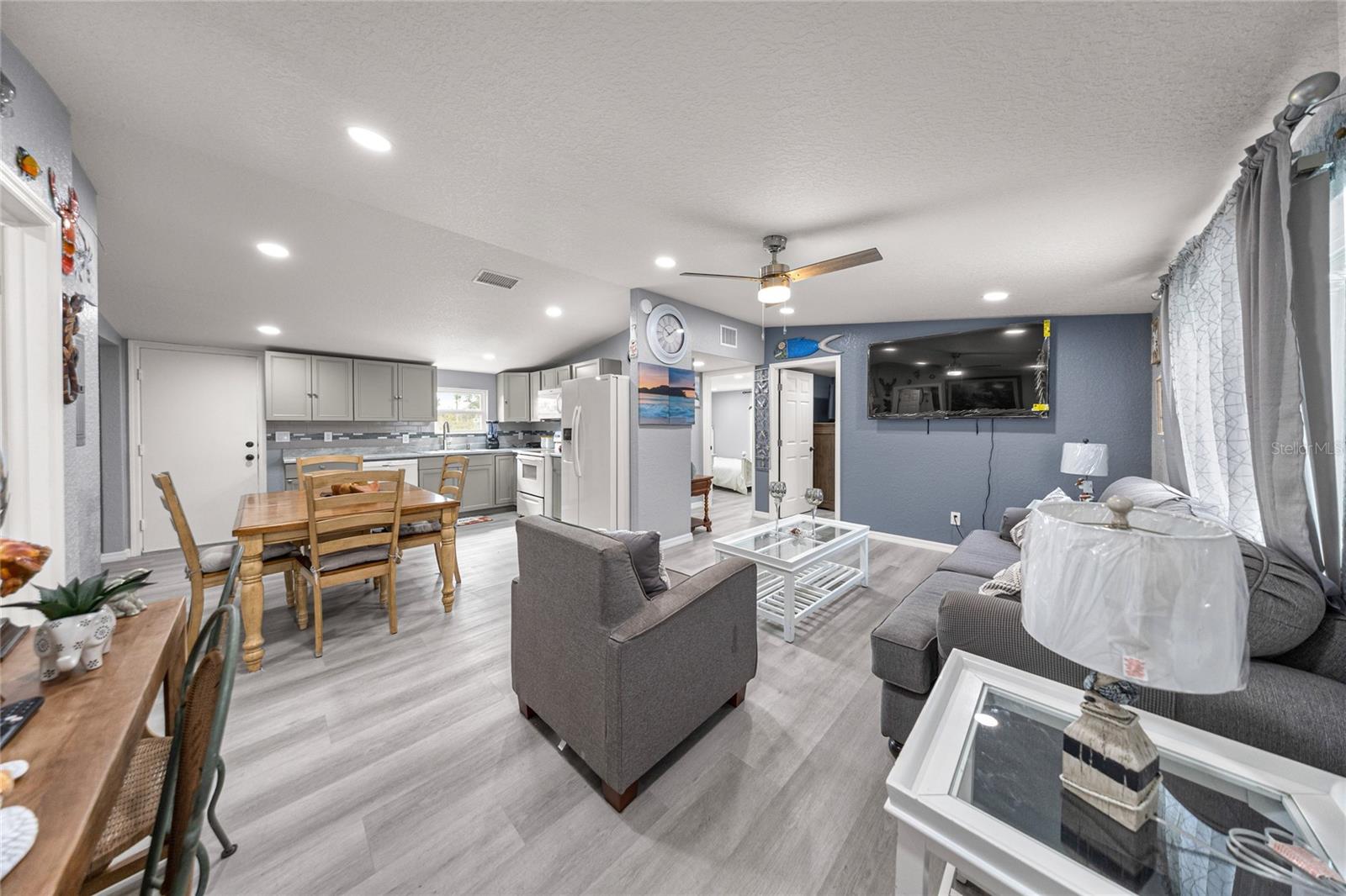 FLORIDA HIGHLANDS - Residential