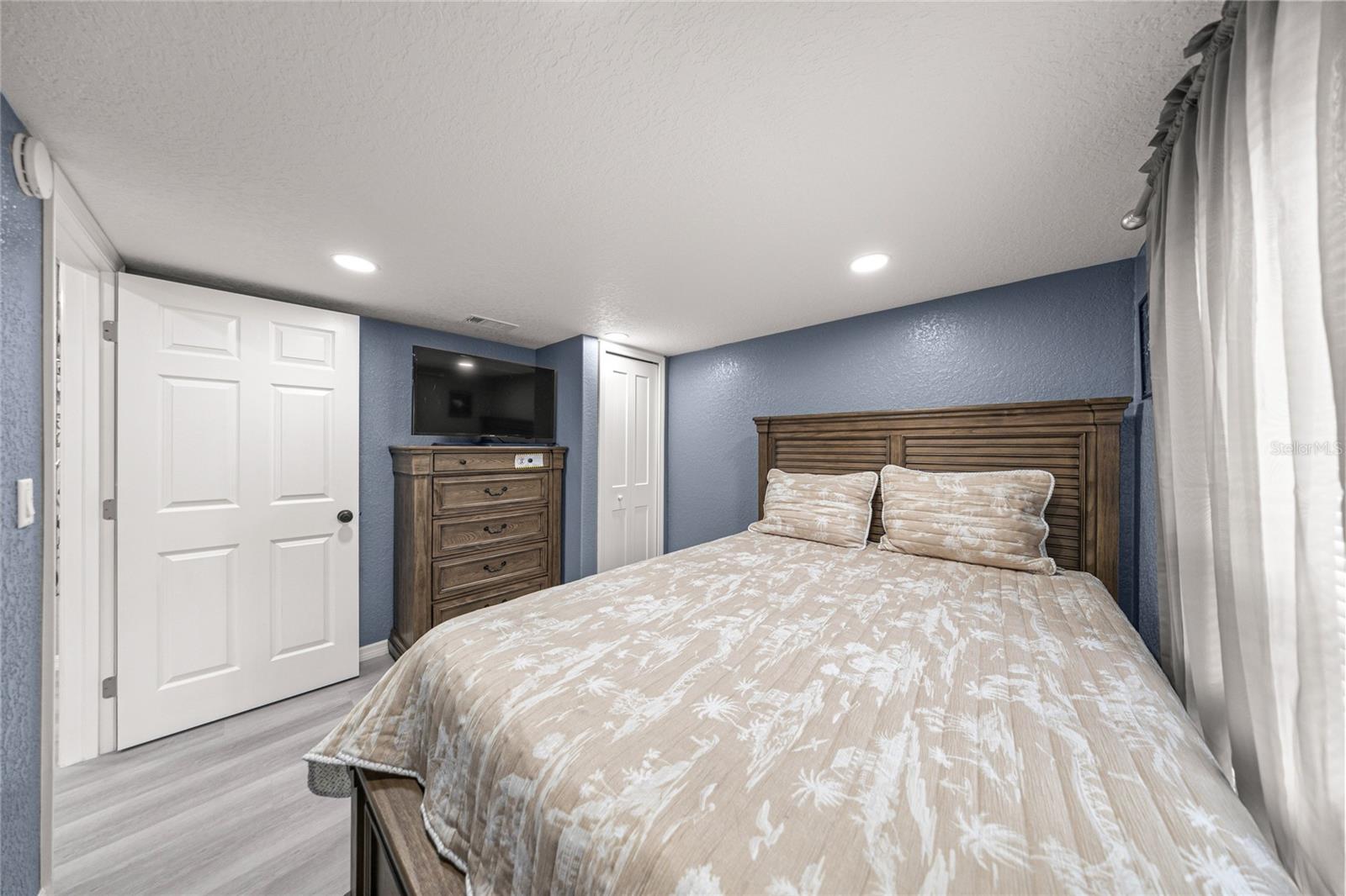 FLORIDA HIGHLANDS - Residential