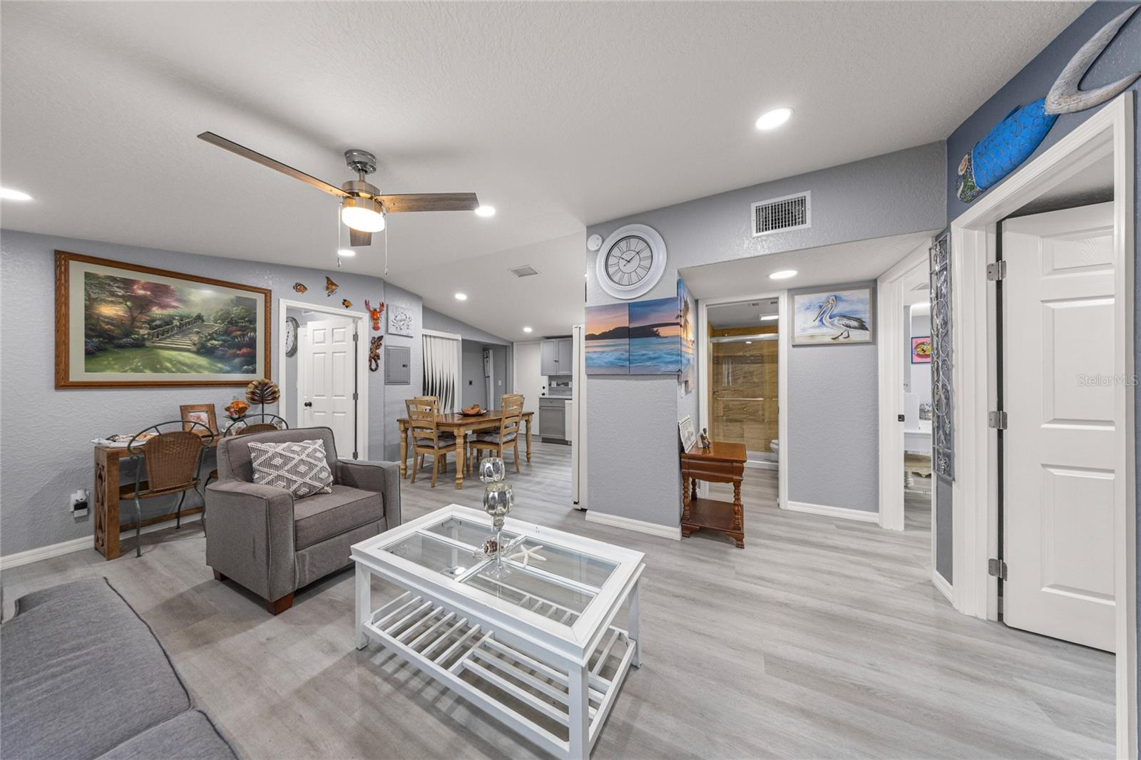 FLORIDA HIGHLANDS - Residential