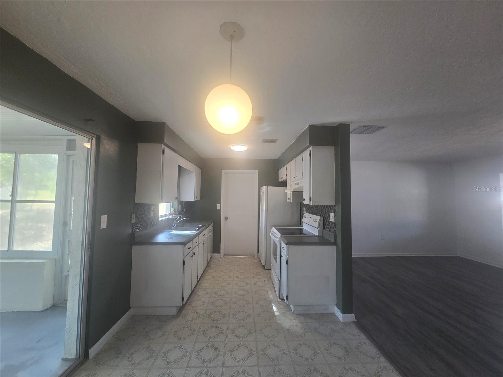 BEVERLY HILLS UNIT 05 - Residential