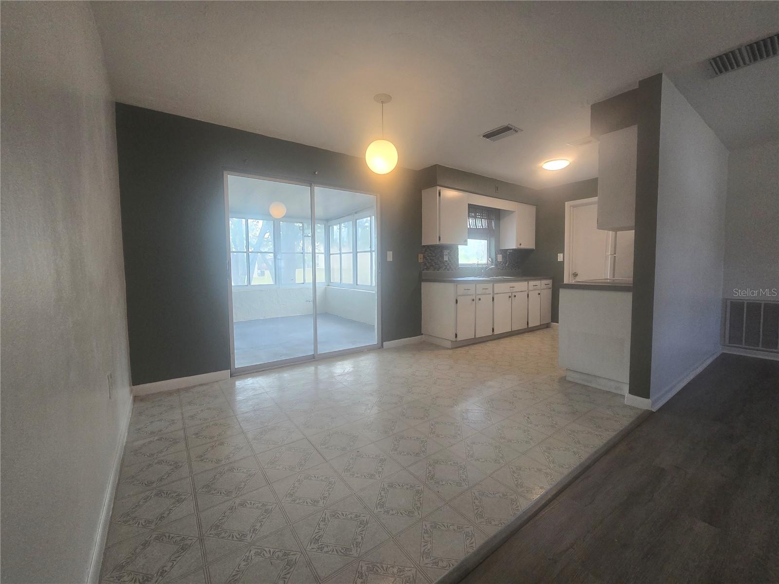 BEVERLY HILLS UNIT 05 - Residential