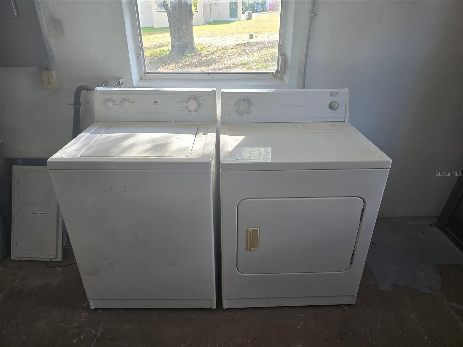 BEVERLY HILLS UNIT 05 - Residential