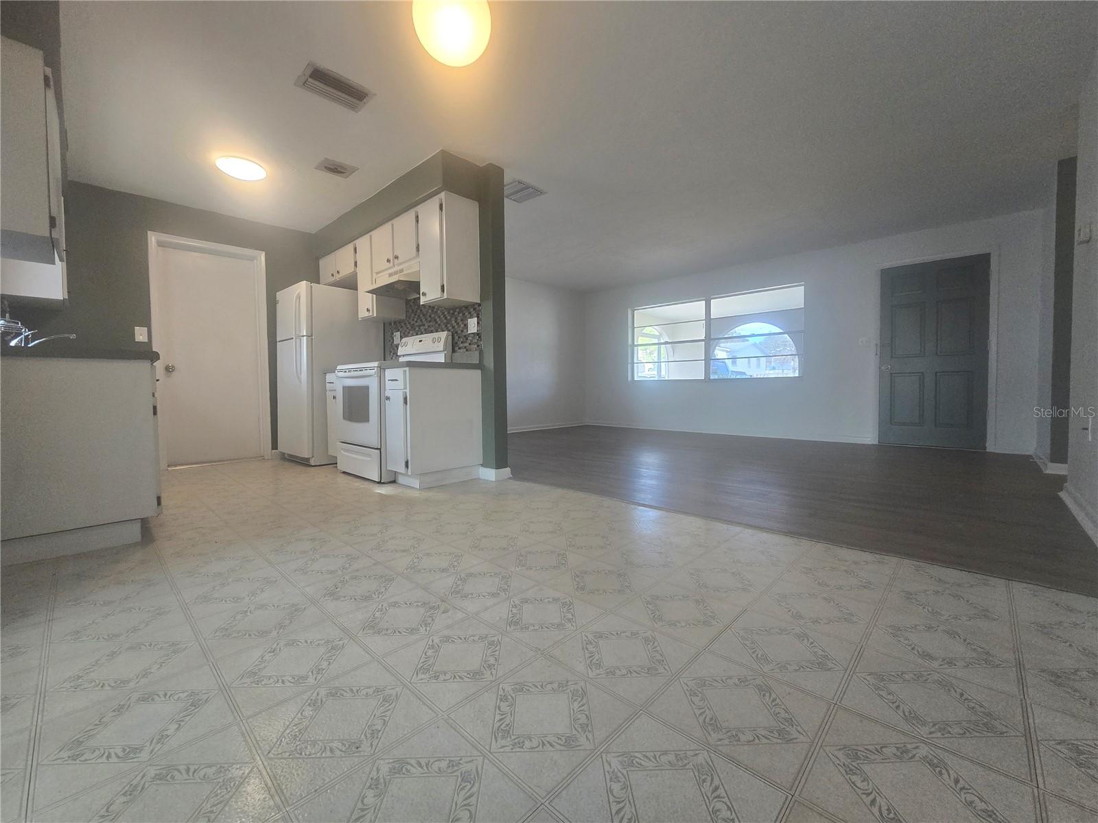 BEVERLY HILLS UNIT 05 - Residential