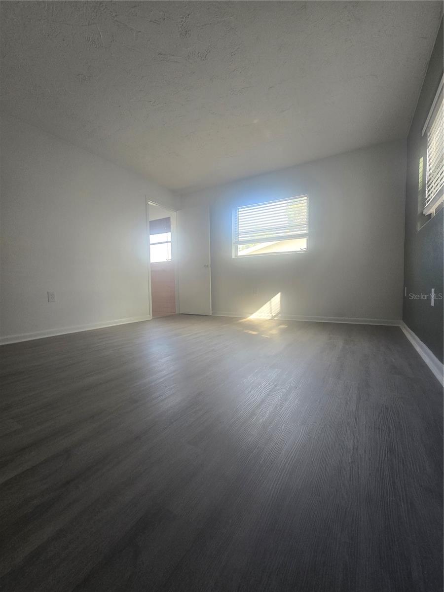 BEVERLY HILLS UNIT 05 - Residential