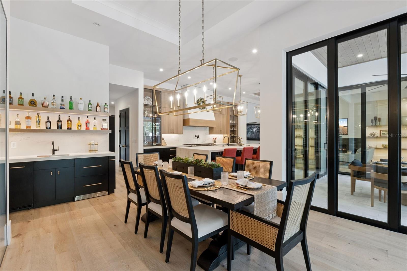 DIXIE TERRACE - Residential