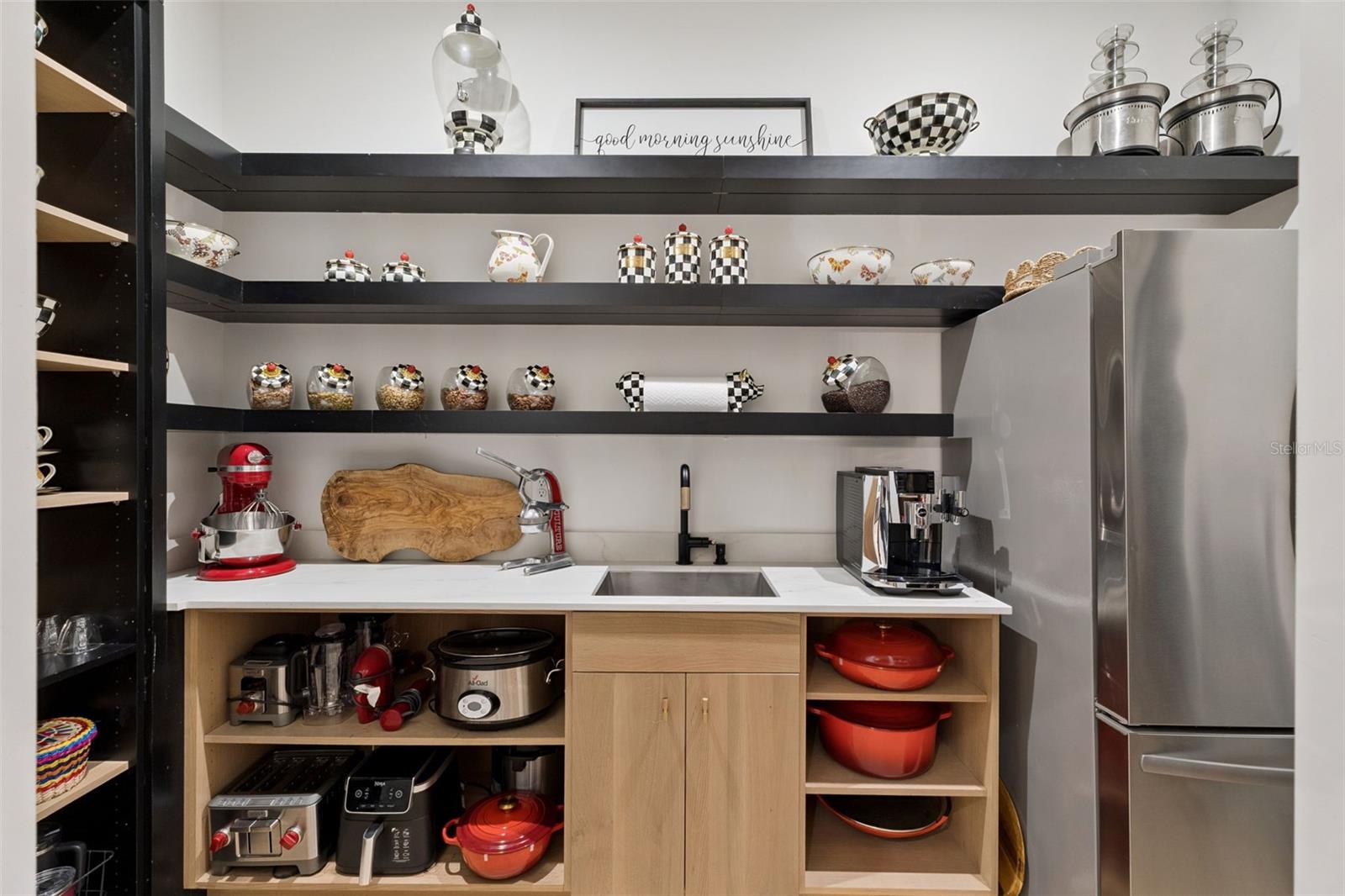 DIXIE TERRACE - Residential