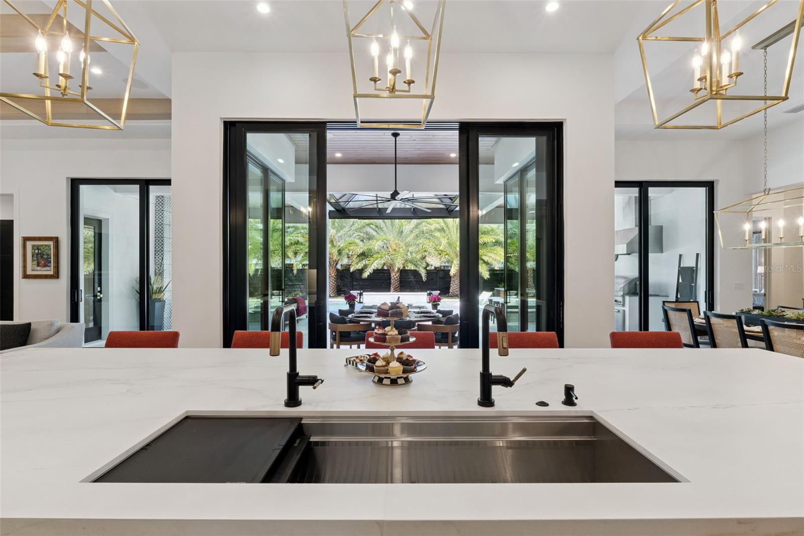 DIXIE TERRACE - Residential